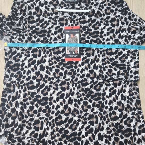 Mario Serrani Leopard Print Long Sleeve Blouse - Picture 5 of 7